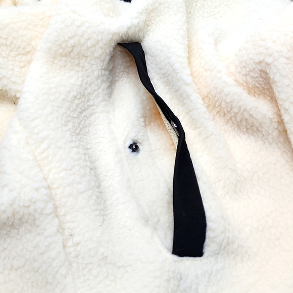 ÑHURLEY SHERPA (FAUX LAMB LOOK ALIKE) WARM SOFT SWEATER, BLACK & CREAM COLOR - Picture 7 of 12